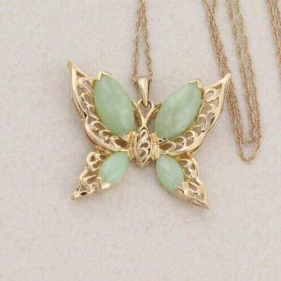 14k Yellow Gold Natural Jade Butterfly Necklace 18" Chain - Picture 1 of 7
